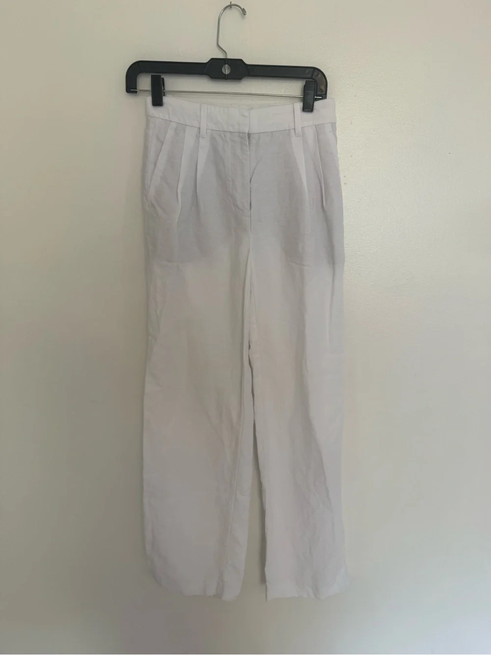 Aritzia The Effortless Pants Cruiselinen Wide Leg in White